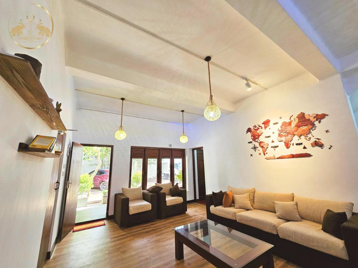 Galle Face Terrace Hostel By Tourlux 콜롬보 외부 사진