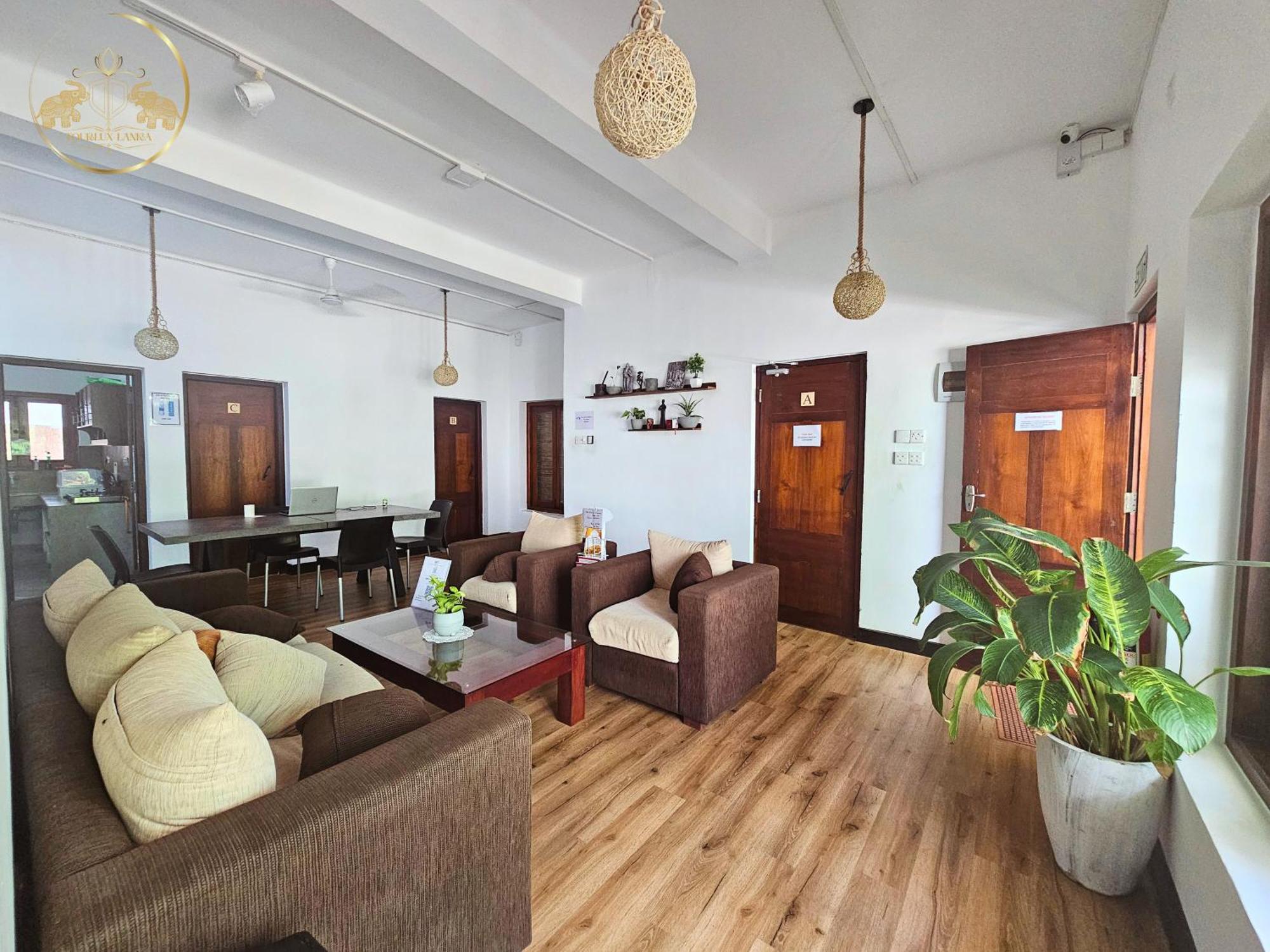 Galle Face Terrace Hostel By Tourlux 콜롬보 외부 사진
